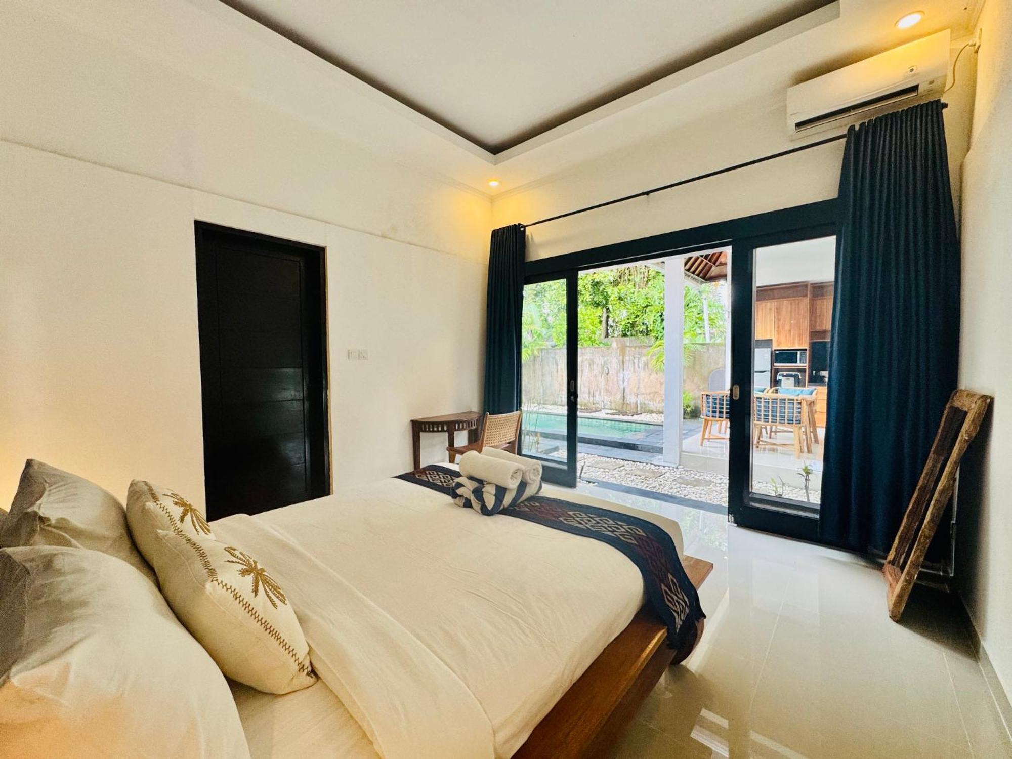 Villa Banua Seminyak Buitenkant foto